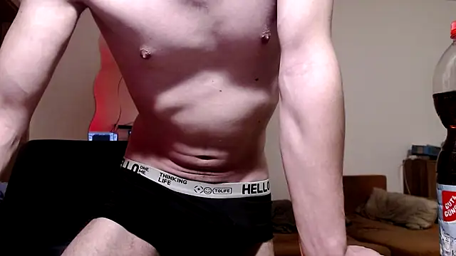 Snapshot of sexymann92 chatting on 12-13-25, 08:04 sexymann92 online show from 12-13-25, 08:04