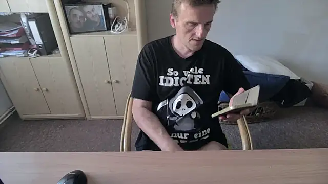 marcomitt14 online show from 09-19-25, 03:38