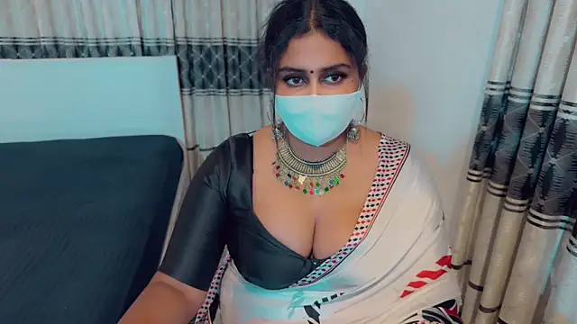 SonY CaM online show from 10-29-25, 04:39