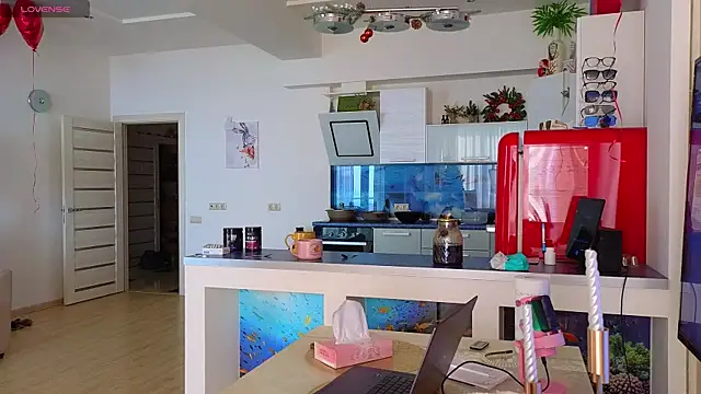 Snapshot of Rabbits_couplee chatting on 03-01-25, 12:23 Rabbits couplee online show from 03-01-25, 12:23