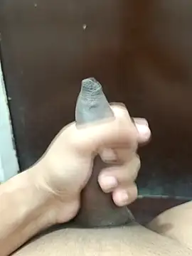 Snapshot of Deluxe_dick chatting on 09-17-25, 12:18 Deluxe dick online show from 09-17-25, 12:18