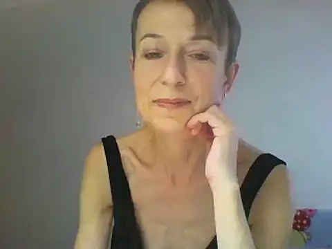 Snapshot of SwettyViktory chatting on 01-09-26, 01:40 SwettyViktory online show from 01-09-26, 01:40