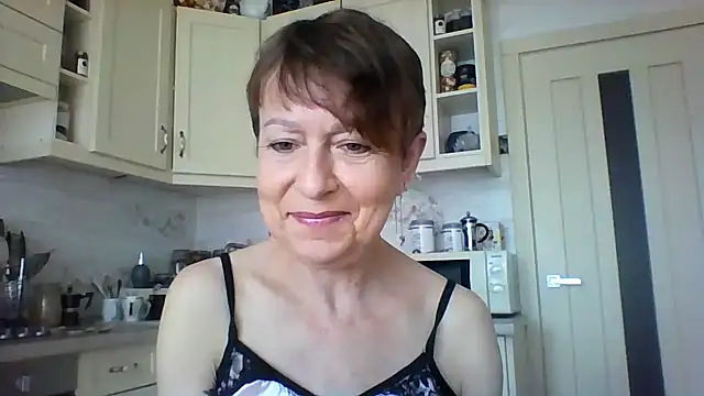 Snapshot of SwettyViktory chatting on 03-08-25, 12:09 SwettyViktory online show from 03-08-25, 12:09