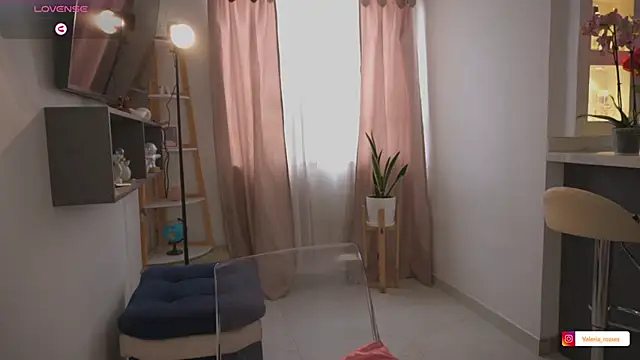 Snapshot of valeria_rosses chatting on 05-15-26, 05:33 valeria rosses online show from 05-15-26, 05:33