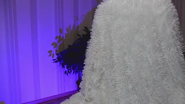 Snapshot of Danielle_Thomas chatting on 03-22-25, 06:22 Danielle Thomas online show from 03-22-25, 06:22