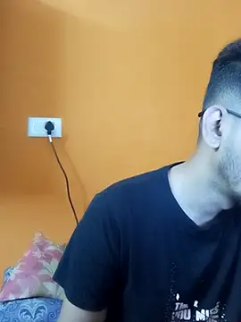 arhan3043 online show from 09-19-25, 01:37