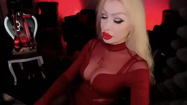 Snapshot of GreedyFinDom chatting on 09-19-25, 04:11 GreedyFinDom online show from 09-19-25, 04:11