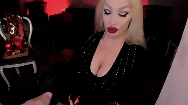 Snapshot of GreedyFinDom chatting on 12-05-25, 06:34 GreedyFinDom online show from 12-05-25, 06:34