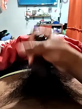 Snapshot of Gerardo31017 chatting on 10-06-25, 02:35 Gerardo31017 online show from 10-06-25, 02:35