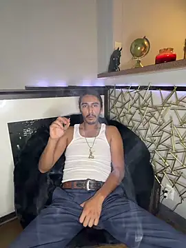 Snapshot of jrrichforever chatting on 01-17-26, 08:45 jrrichforever online show from 01-17-26, 08:45