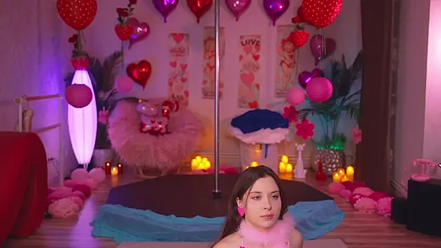 Snapshot of KittyCaitlin chatting on 02-14-26, 08:20 KittyCaitlin online show from 02-14-26, 08:20