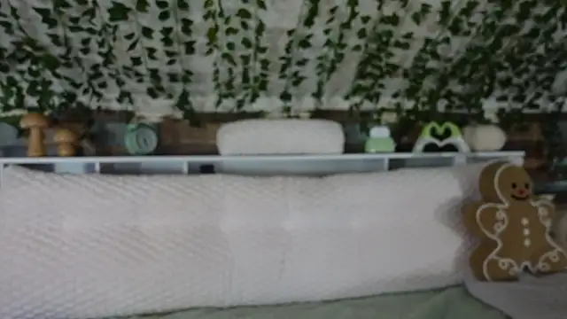 Snapshot of -khayaparker chatting on 03-09-25, 10:30 -khayaparker online show from 03-09-25, 10:30