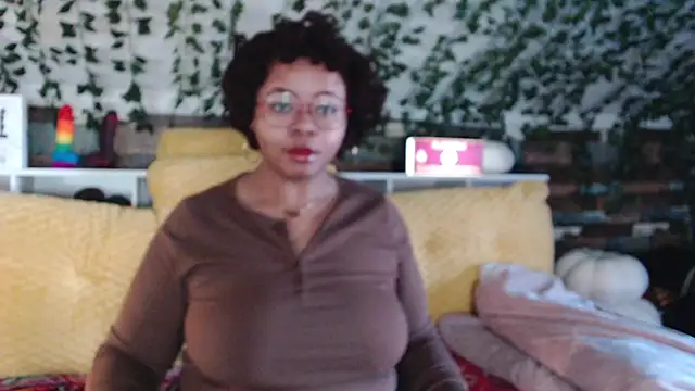 Snapshot of -khayaparker chatting on 01-20-25, 01:11 -khayaparker online show from 01-20-25, 01:11