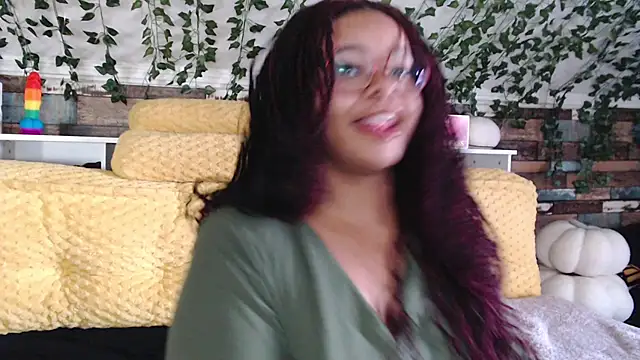 Snapshot of -khayaparker chatting on 02-10-25, 06:24 -khayaparker online show from 02-10-25, 06:24