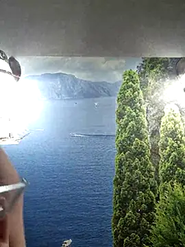 LazyTanukii online show from 01-13-26, 06:39