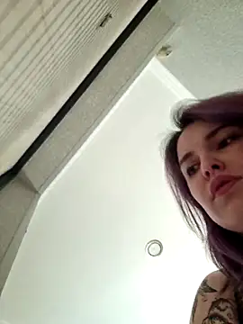 LazyTanukii online show from 03-15-25, 12:02