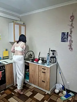 LazyTanukii online show from 03-27-26, 06:33