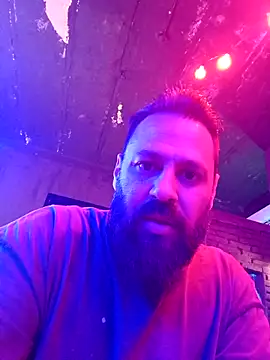 Snapshot of fiolu84 chatting on 10-17-25, 02:04 fiolu84 online show from 10-17-25, 02:04