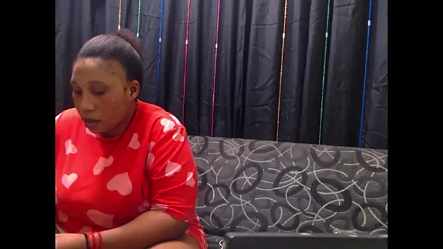 Snapshot of mysticeboney chatting on 09-10-25, 07:02 mysticeboney online show from 09-10-25, 07:02