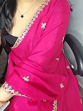 Snapshot of aliyaah_singh chatting on 06-12-26, 06:05 aliyaah singh online show from 06-12-26, 06:05