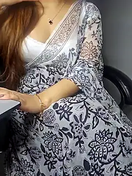 Snapshot of aliyaah_singh chatting on 01-12-25, 09:08 aliyaah singh online show from 01-12-25, 09:08