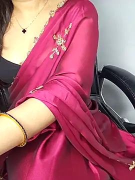 Snapshot of aliyaah_singh chatting on 09-19-25, 05:28 aliyaah singh online show from 09-19-25, 05:28