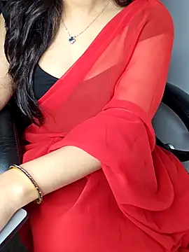 Snapshot of aliyaah_singh chatting on 10-27-25, 06:09 aliyaah singh online show from 10-27-25, 06:09