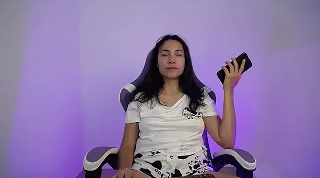 cutie and slutty online show from 01-12-25, 04:10