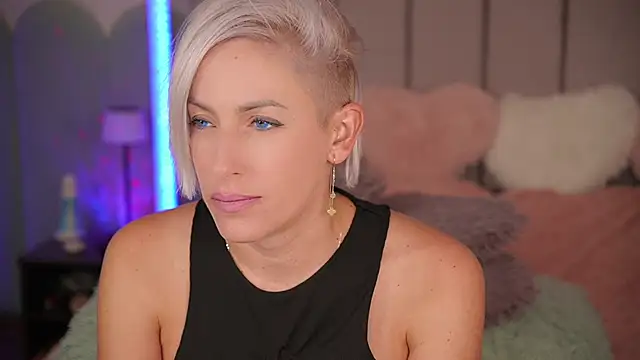 VickySecret96 online show from 09-14-25, 04:40