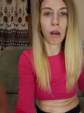 Snapshot of MissisMilk chatting on 01-24-25, 03:34 MissisMilk online show from 01-24-25, 03:34