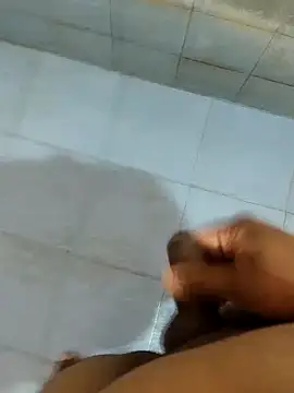 Snapshot of dinesh682 chatting on 11-03-25, 09:07 dinesh682 online show from 11-03-25, 09:07