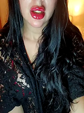 Queen sousou online show from 02-21-26, 06:54