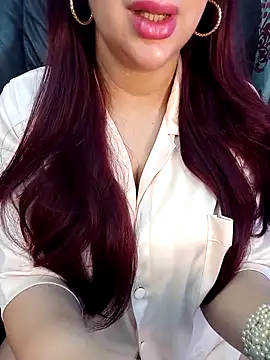 Queen sousou online show from 02-23-25, 09:11