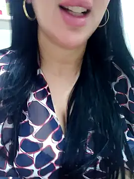 Queen sousou online show from 11-08-25, 11:25