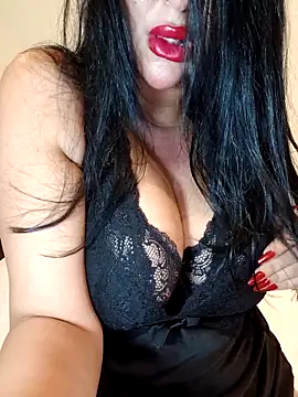 Queen sousou online show from 03-27-26, 06:20