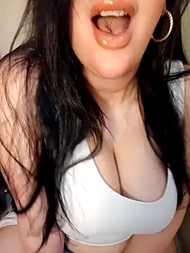 Queen sousou online show from 03-12-25, 01:58