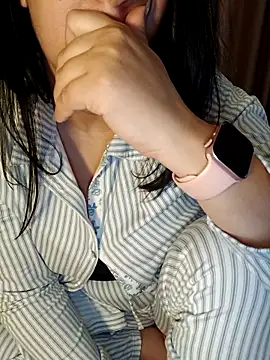 Queen sousou online show from 12-20-25, 10:18