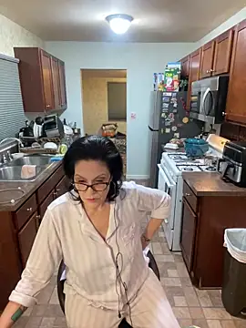 Snapshot of Good-Juju chatting on 01-16-25, 03:12 Good-Juju online show from 01-16-25, 03:12