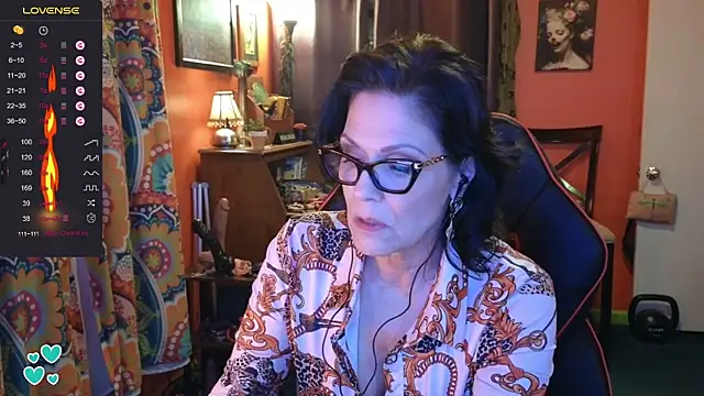 Snapshot of Good-Juju chatting on 10-12-25, 02:46 Good-Juju online show from 10-12-25, 02:46