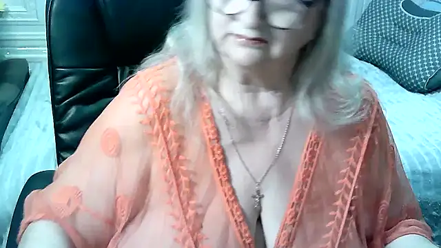 LolkaAlyss online show from 04-11-26, 06:55