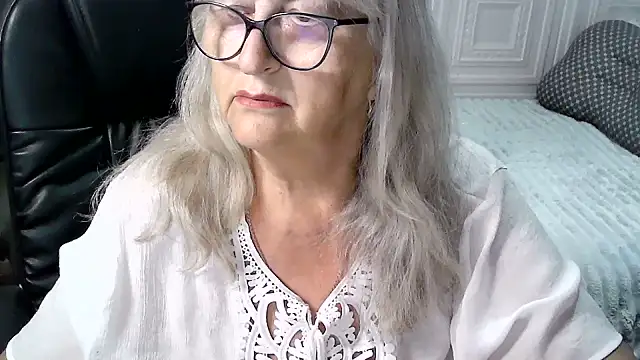 Snapshot of LolkaAlyss chatting on 07-26-26, 10:27 LolkaAlyss online show from 07-26-26, 10:27