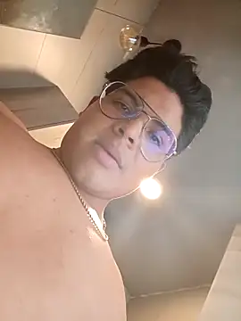 Ragnarok7649 online show from 09-11-25, 03:12