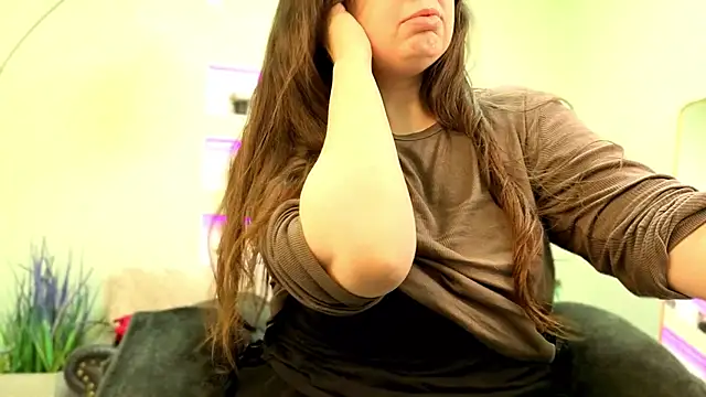 BattyMoll online show from 12-18-25, 08:45