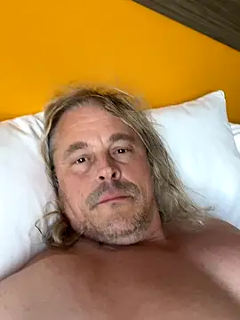 zeus337 online show from 11-16-25, 03:17