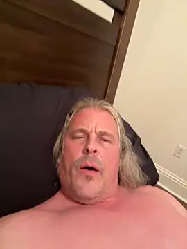 zeus337 online show from 12-04-25, 01:59