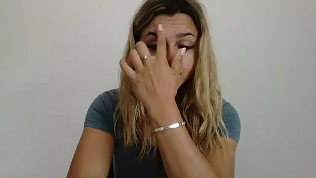 NicolePlay online show from 07-08-26, 05:19