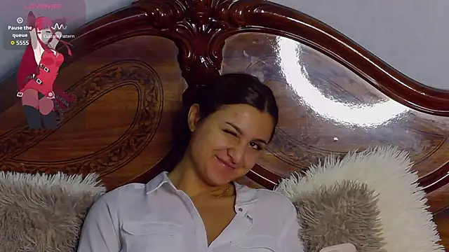 NicolePlay online show from 09-19-25, 04:49