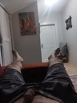 Snapshot of Aykut1990 chatting on 11-12-25, 04:11 Aykut1990 online show from 11-12-25, 04:11