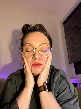 FemDom RubyKnightXXO online show from 11-02-25, 07:30