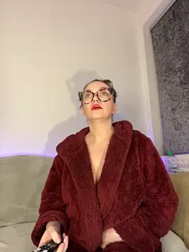 FemDom RubyKnightXXO online show from 10-15-25, 07:44